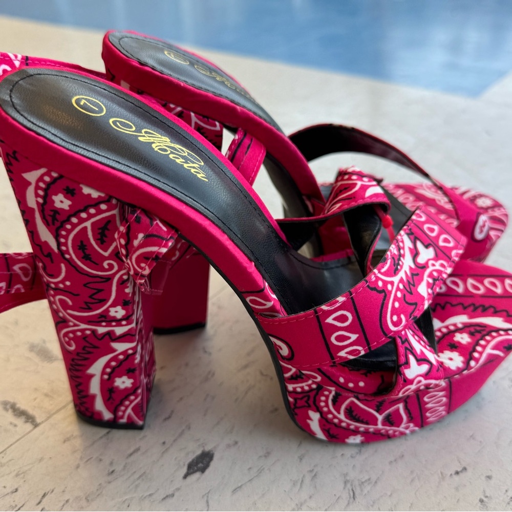 Hotter Pink Patterned Women's Heels